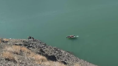 Van'da feci kaza! Baraj gölüne araç uçtu!