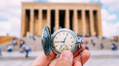 Türkiye 09.05’te Ata’sı için durdu: 10 Kasım’da duygusal anlar