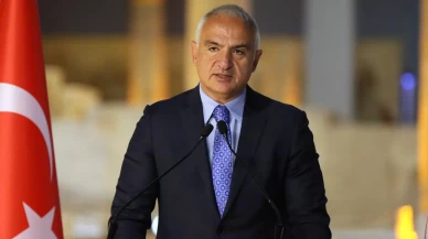 Bakan Ersoy, Mısır’daki Büyük Mısır Müzesi açılışına katıldı