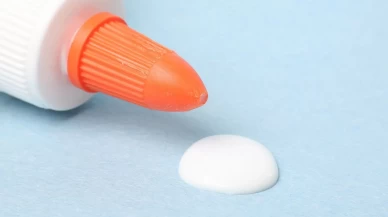 Japon yapıştırıcısı elden nasıl çıkar? En etkili yöntemler ve aseton kullanımı