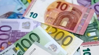 Euro 3 ayın dibinde