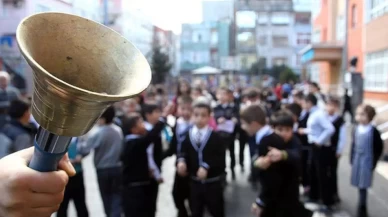 Okullarda son ders zili yarın çalacak