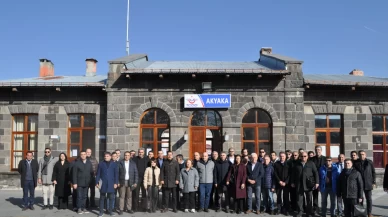 Kars-Gümrü demir yolunun açılması için teknik çalışmalar değerlendirildi