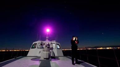 İzmir açıklarında 75 düzensiz göçmen kurtarıldı