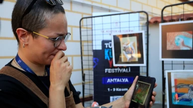 Antalya Kültür Yolu Festivali’nde şaşırtan olay! İranlı ressam gözyaşlarıyla anlattı
