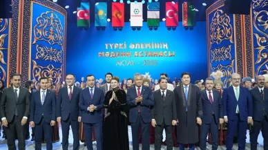 TÜRKSOY'un "Türk Dünyası Kültür Başkenti" ünvanı törenle Aktau'dan Andican'a devredildi