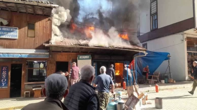 Kalaycı dükkanında yangın: Mahalleli alevlere karşı seferber oldu