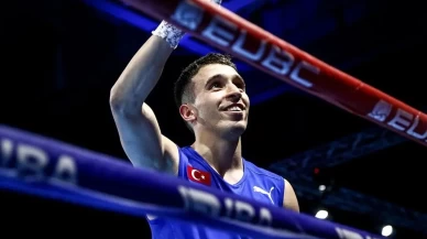 Milli boksör Semih Gümüş'ten Riyad'ta bronz madalya