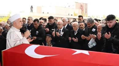 MHP Lideri Devlet Bahçeli, Ahmet Hamdi Akseki Camisi’ndeki cenaze törenine katıldı