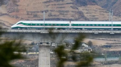 Çin’de tren faciası: 11 işçi hayatını kaybetti