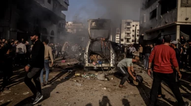 İsrail ordusu Gazze'de bir aracı bombaladı: 4 kişi öldü