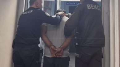 Biri 10 yıl, diğeri 11 yıl hapis cezasıyla aranıyordu