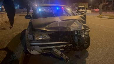 Erzincan’da korkunç kaza! Bulvarda kafa kafaya çarpıştılar