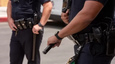 ABD polisi bıçaklı saldırganı vurarak etkisizleştirdi