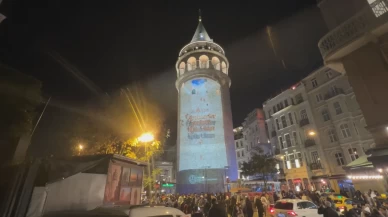 Galata Kulesi Öğretmenler Günü için ışıklarla süslendi
