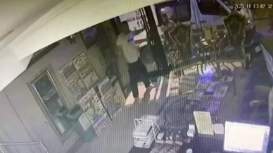 Böcek ailesi ilaçlanan otelde böyle kilitli kaldı