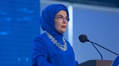 Emine Erdoğan'dan Büyüyen Avrupa Zirvesi'ne mesaj