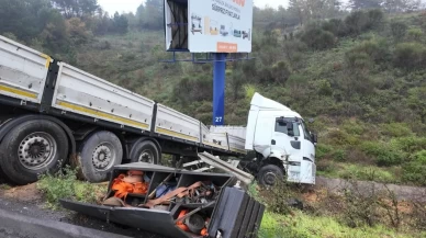 Kuzey Marmara’da tır devrildi! Sürücü yaralandı