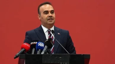 Bakan Kacır'dan Hırvatistan'daki uçak kazasında şehit olan pilot için başsağlığı mesajı