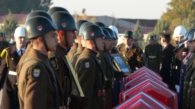 Türkiye kahraman şehitlerini uğurladı!
