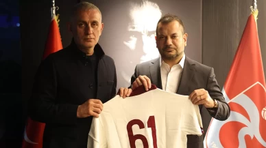 Ertuğrul Doğan'dan Hacıosmanoğlu’na forma hediyesi