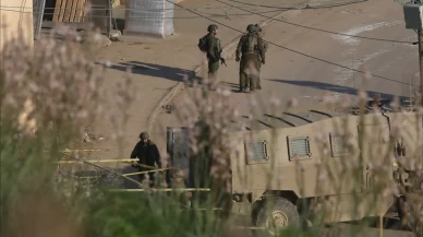 İsrail ordusu Tubas’ta 60 Filistinliyi gözaltına aldı, onlarca aile evlerinden zorla çıkarıldı