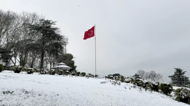 Gece başlayan kar yağışı İstanbul'un yüksek kesimlerinde etkili oldu