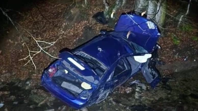 Bursa'da feci kaza: Otomobil uçuruma yuvarlandı!