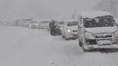 Kar ve tipi nedeniyle bazı yollar ulaşıma kapandı