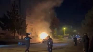 Bursa’da seyir halindeki otomobil alevlere teslim oldu!