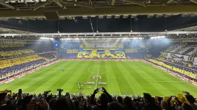 Fenerbahçeli taraftarlardan derbiye özel koreografi