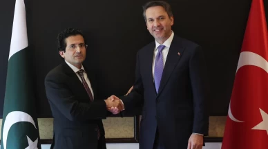 Bayraktar, Pakistan Petrol Bakanı Malik ile görüştü: Enerji ortaklığını daha da geliştireceğiz