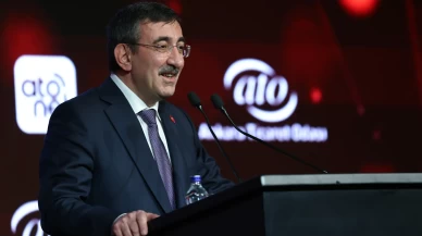 Cumhurbaşkanı Yardımcısı Yılmaz'dan yapay zeka mesajı: Türkiye Yüzyılı'nın ana kaldıraçlarından