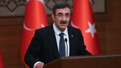 Cumhurbaşkanı Yardımcısı Yılmaz'dan ekonomiye ilişkin değerlendirme