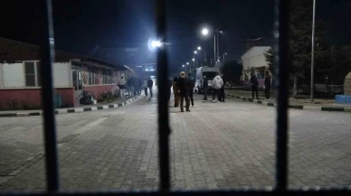 Kilis’te cezaevi önünde sevinç: Tahliyeler gece boyunca sürdü