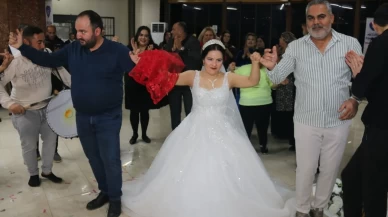 Hatay’da yürek ısıtan anlar! Down Sendromlu Ezgi’nin gelinlik hayali gerçek oldu