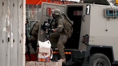 İsrail güçleri, Batı Şeria'daki Amari Mülteci Kampı'na baskın düzenledi