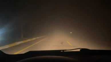 Yoğun sis Sivas'ta hava trafiğini felç etti! Yolcu uçağı Kayseri'ye yönlendirildi