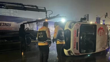 Kocaeli izmit’te hasta taşıyan ambulans kaza yaptı: 6 yaralı