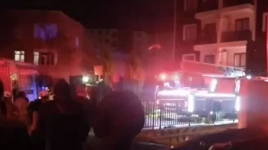 Pendik’te alevler 10 katlı binayı sardı! 3. katta çıkan yangın paniğe neden oldu