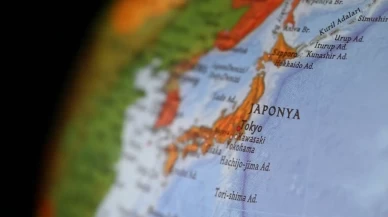 Japonya 7.6 büyüklüğünde depremle sarsıldı