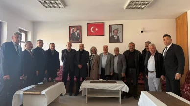 MHP’li Yıldırım’dan Nallıhan’da Muhtarlar Derneği'ne ziyaret