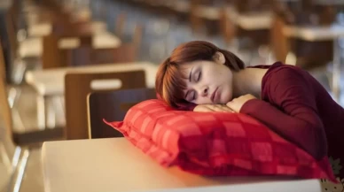 Uykusuzluk beyninizi ele geçiriyor