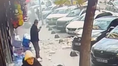 Güngören’de balkondan kopan parçalar sokağa düştü!