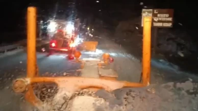 Antalya Alacabel Geçidi’nde kar kalınlığı 10 santimetreye ulaştı