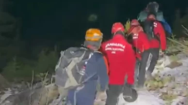 Adana'da dağda mahsur kalan 3 arkadaş kurtarıldı