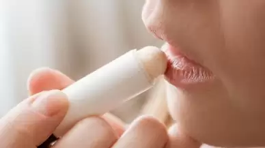 Dudak kremi orucu bozar mı?