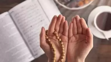 "Lâ İlâhe İllallâhül Melikül Hakkul Mübîn" Zikri: Anlamı, Fazileti ve Faydaları