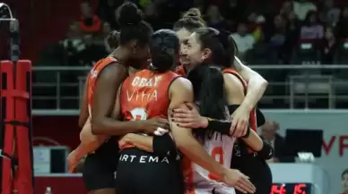 Eczacıbaşı kazanmaya devam ediyor