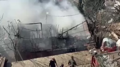 Antalya'da müstakil evde yangın çıktı